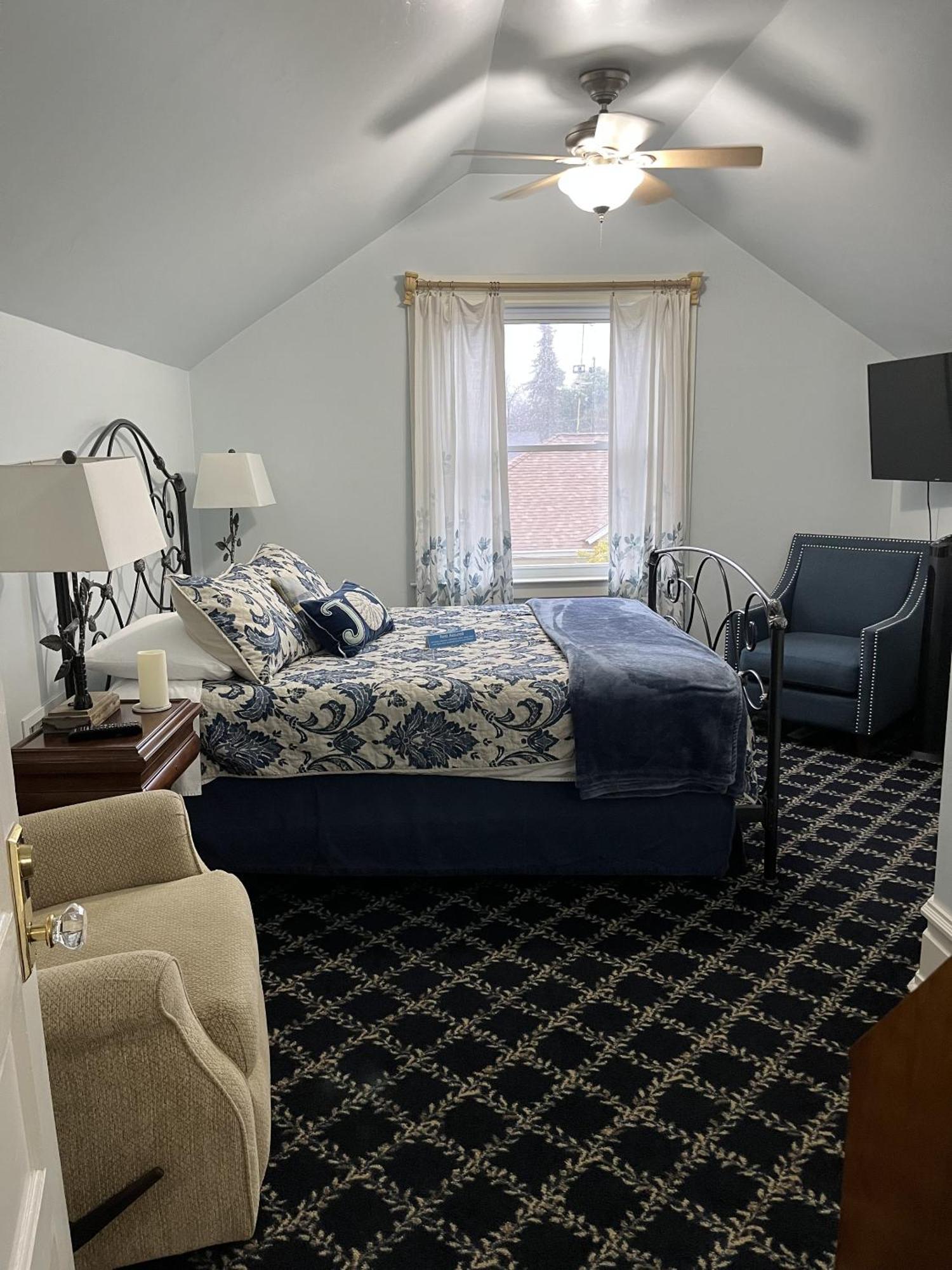 Abbey House Inn (Adults Only) Winters エクステリア 写真